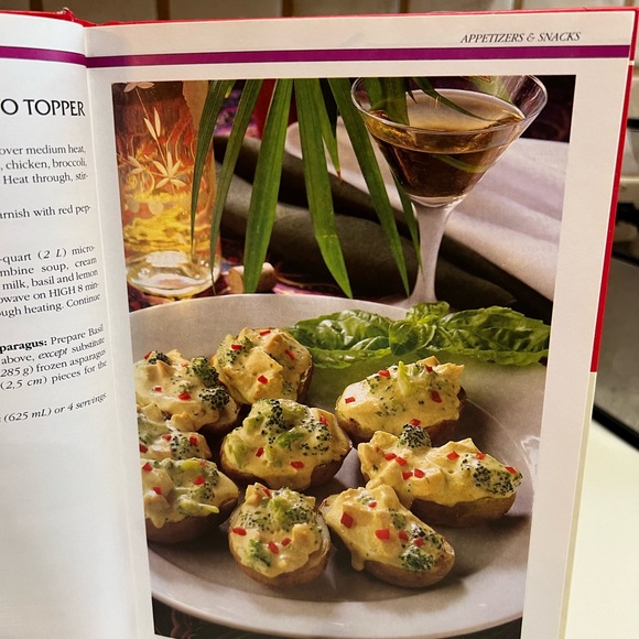 Campbell's Simply Delicious Recipes Cookbook - Picture 3 of 7